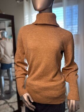 Banana Republic Sweater Turtleneck Extra Small Knit Pullover, Brown Camel Color